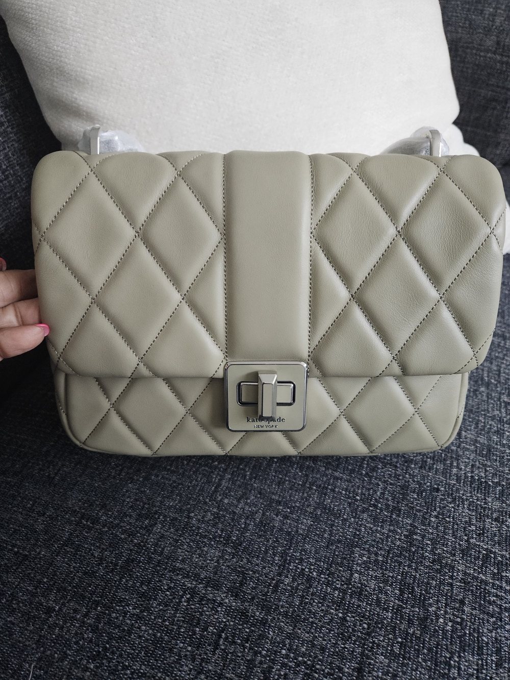 kate spade Quilted Shoulder Bag in Olive Green with Turn-Lock
